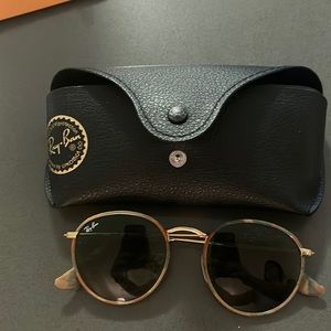 Authentic raybans perfect condition